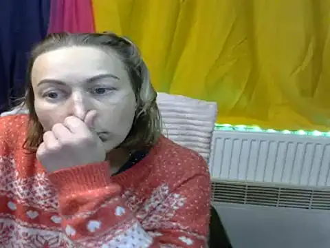 wLESLYMOSw online show from December 2024 06:22:01 PM