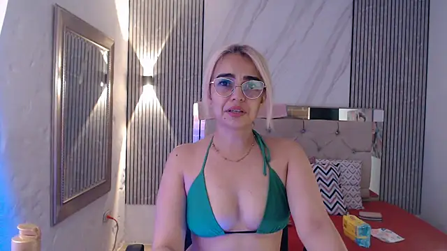 ashley  tylor online show from March 2026 12:40:02 AM