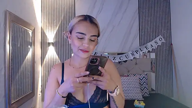 ashley  tylor online show from April 2026 08:24:01 PM