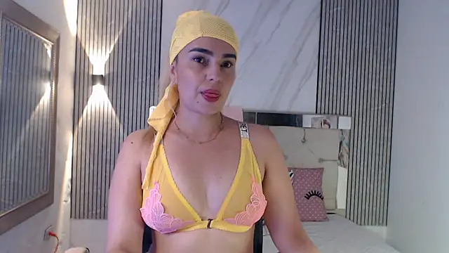 Snapshot of ashley__tylor chatting on June 2026 06:36:02 PM ashley tylor online show from June 2026 06:36:02 PM
