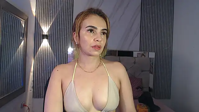 ashley  tylor online show from October 2025 03:17:02 AM