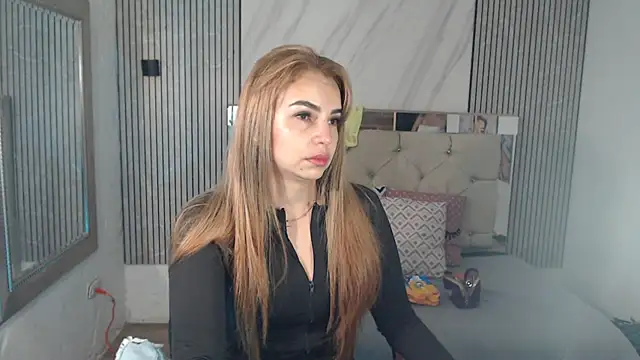 ashley  tylor online show from September 2025 11:01:02 PM