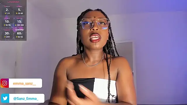 Snapshot of EmmaSanzz_ chatting on March 2025 02:40:01 PM EmmaSanzz online show from March 2025 02:40:01 PM