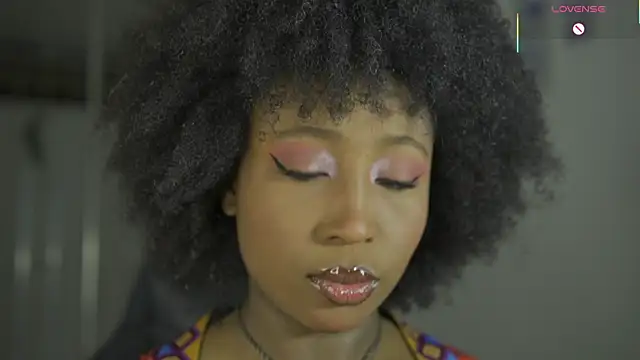 EmmaSanzz  online show from February 2026 11:01:02 AM