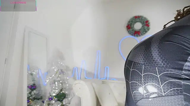 EmmaSanzz  online show from November 2025 11:44:02 AM