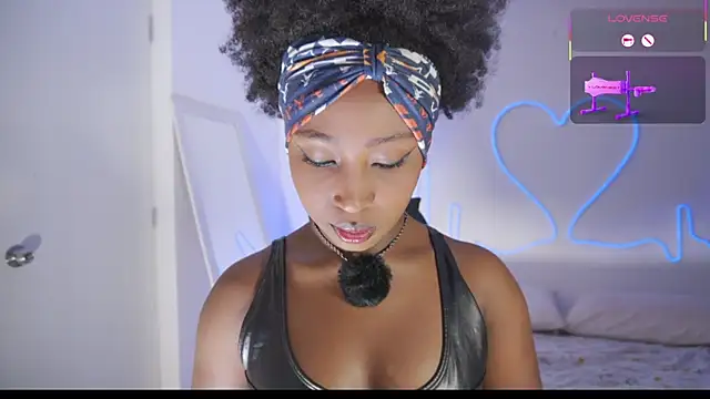 EmmaSanzz  online show from January 2026 11:04:02 AM