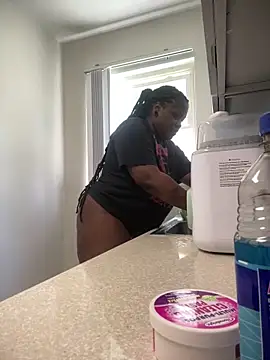 fantasygyal online show from June 2026 03:45:01 PM