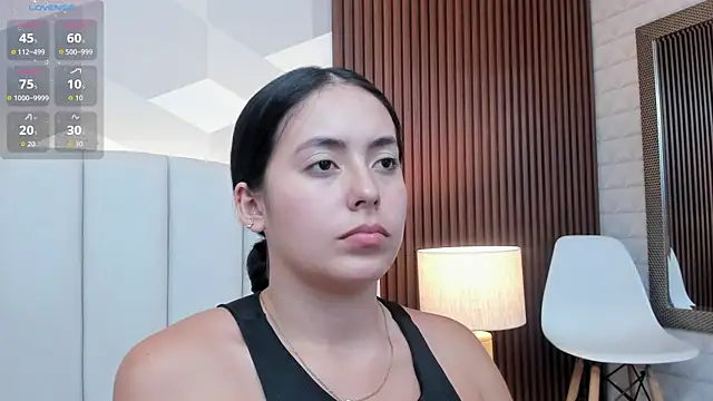 Snapshot of Julietasantos__ chatting on June 2026 06:31:02 PM Julietasantos online show from June 2026 06:31:02 PM