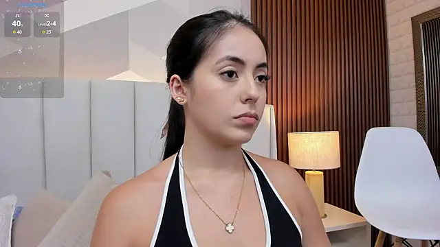 Julietasantos   online show from October 2025 06:29:02 PM