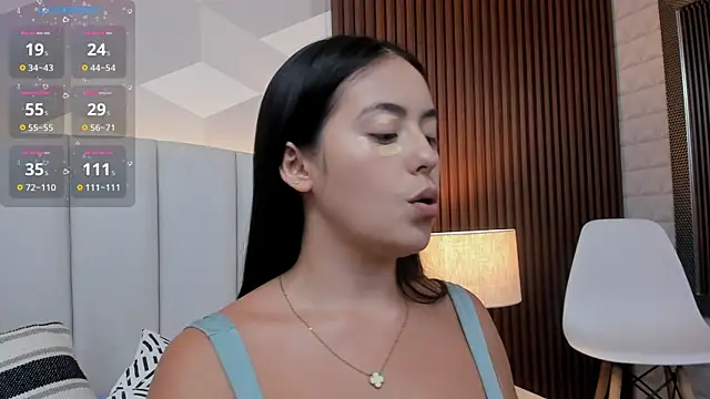 Julietasantos   online show from April 2026 06:25:02 PM