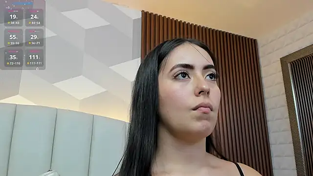 Julietasantos   online show from September 2025 06:25:02 PM