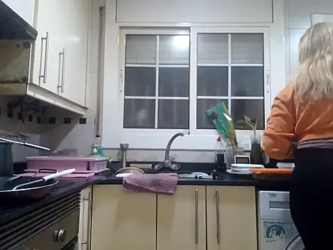 Snapshot of Dakota_Blonde08 chatting on October 2025 06:30:02 PM Dakota Blonde08 online show from October 2025 06:30:02 PM