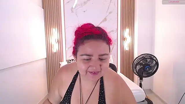 Snapshot of Mariana_Rojas chatting on July 2026 06:24:01 AM Mariana Rojas online show from July 2026 06:24:01 AM