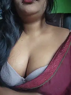 Snapshot of Kotha_-Moni chatting on July 2026 01:39:01 AM Kotha -Moni online show from July 2026 01:39:01 AM