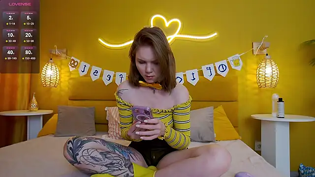 lessysweety online show from September 2025 03:22:02 AM