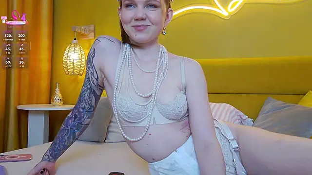 lessysweety online show from November 2025 04:15:02 AM