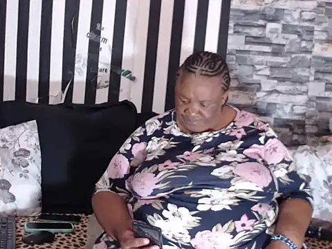 BigHotMatureXx online show from February 2026 06:55:01 AM