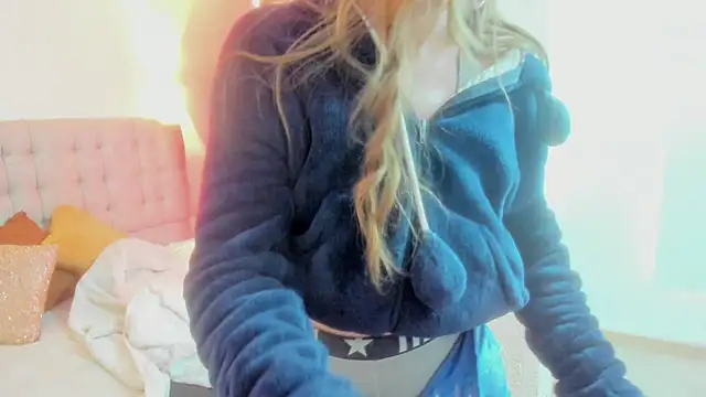 Carolina hernandez22 online show from October 2025 12:26:01 PM