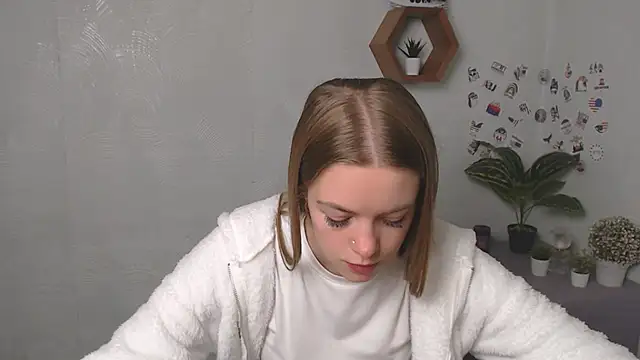 AliceFlirtt  online show from September 2025 09:04:02 AM