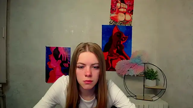 Snapshot of AliceFlirtt_ chatting on November 2025 07:40:01 AM AliceFlirtt online show from November 2025 07:40:01 AM