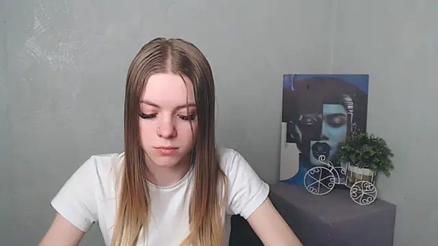 AliceFlirtt  online show from March 2025 03:22:02 PM
