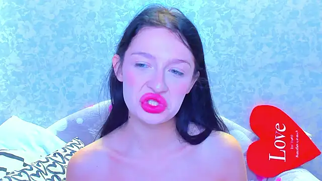 Snapshot of Vanessa_Florence chatting on September 2025 01:17:02 AM Vanessa Florence online show from September 2025 01:17:02 AM