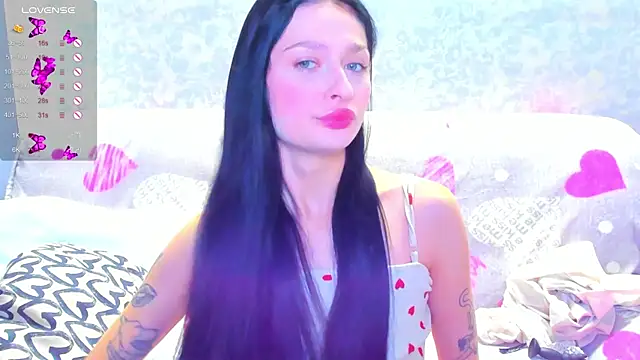 Snapshot of Vanessa_Florence chatting on November 2025 01:43:02 AM Vanessa Florence online show from November 2025 01:43:02 AM