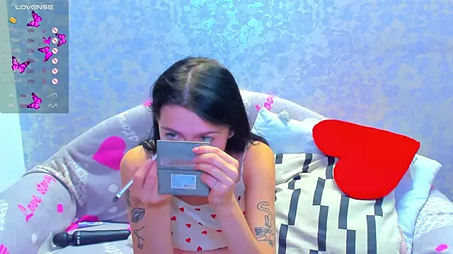 Snapshot of Vanessa_Florence chatting on September 2025 01:23:01 AM Vanessa Florence online show from September 2025 01:23:01 AM