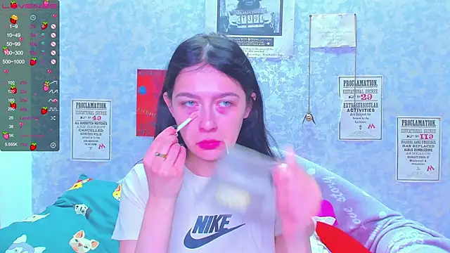 Snapshot of Vanessa_Florence chatting on February 2025 01:03:02 AM Vanessa Florence online show from February 2025 01:03:02 AM