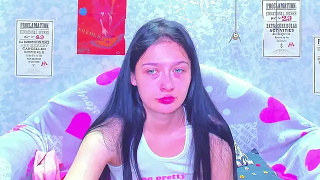 Snapshot of Vanessa_Florence chatting on February 2025 01:13:02 AM Vanessa Florence online show from February 2025 01:13:02 AM