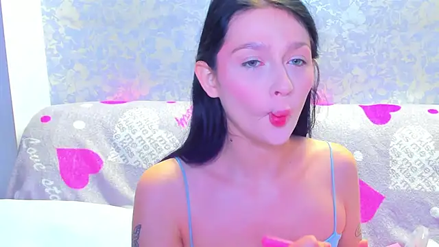 Snapshot of Vanessa_Florence chatting on November 2025 02:04:01 AM Vanessa Florence online show from November 2025 02:04:01 AM