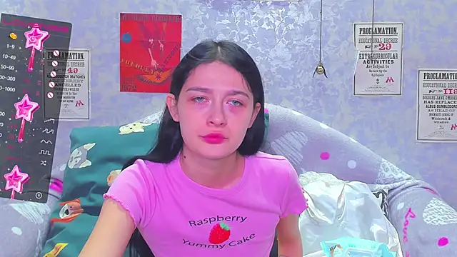 Snapshot of Vanessa_Florence chatting on February 2025 01:21:02 AM Vanessa Florence online show from February 2025 01:21:02 AM