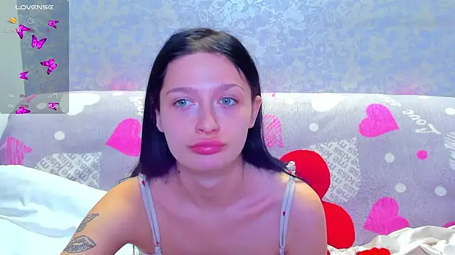 Snapshot of Vanessa_Florence chatting on November 2025 01:48:02 AM Vanessa Florence online show from November 2025 01:48:02 AM