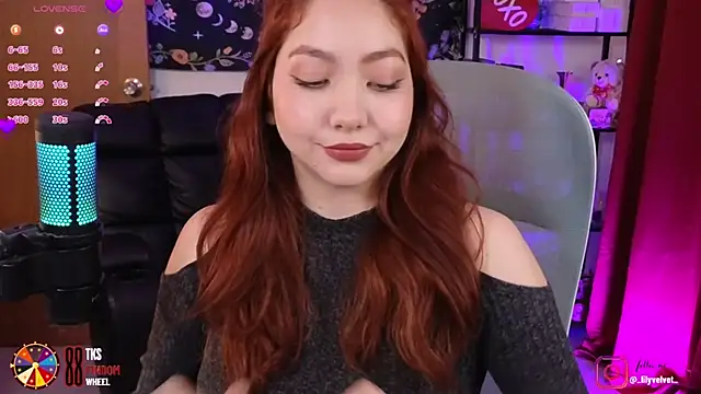 Snapshot of LilyVelvett chatting on February 2025 03:45:02 AM LilyVelvett online show from February 2025 03:45:02 AM