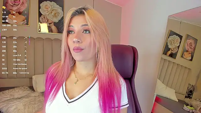 Emma Thompsson online show from October 2025 08:49:02 PM