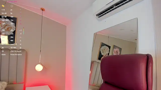 Emma Thompsson online show from November 2025 01:31:01 AM