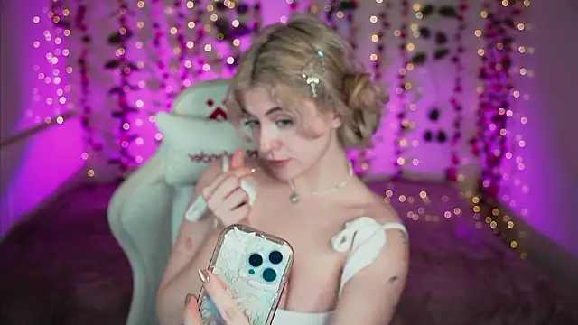 your favoritegirls online show from March 2026 05:02:02 PM