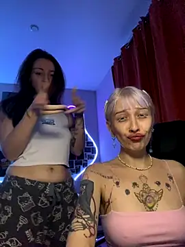Snapshot of Dooubletroublee chatting on September 2025 10:16:01 PM Dooubletroublee online show from September 2025 10:16:01 PM