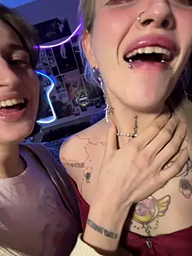 Dooubletroublee online show from March 2026 01:04:01 AM