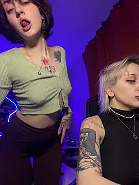 Dooubletroublee online show from March 2026 03:02:01 AM