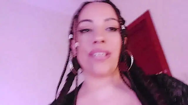Latina hot2024 online show from March 2025 11:05:01 AM