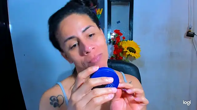 juanblakbigcock online show from April 2026 03:38:02 PM