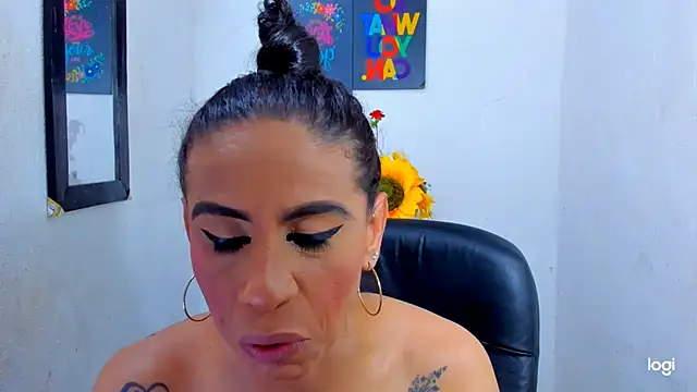 juanblakbigcock online show from November 2025 03:55:02 PM