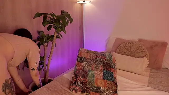 Lady lacey05 online show from February 2026 01:16:02 AM