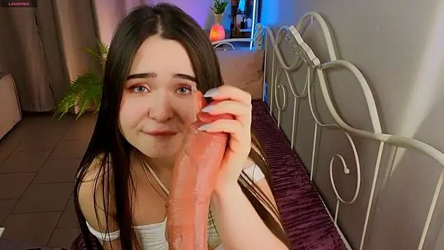 KateBleare online show from October 2025 02:04:01 PM