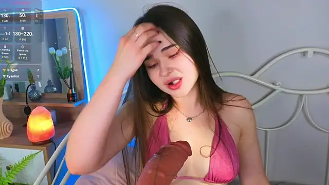 KateBleare online show from November 2025 03:49:02 PM