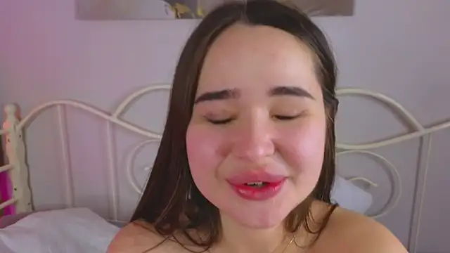 KateBleare online show from February 2025 02:33:02 PM