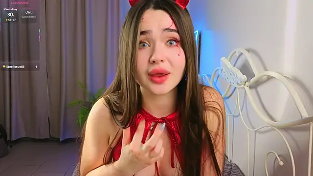 KateBleare online show from October 2025 02:57:01 PM