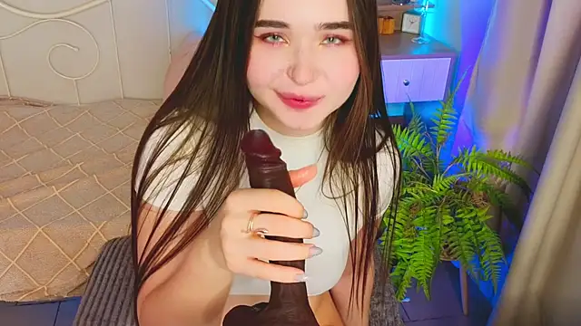 KateBleare online show from October 2025 04:19:01 PM