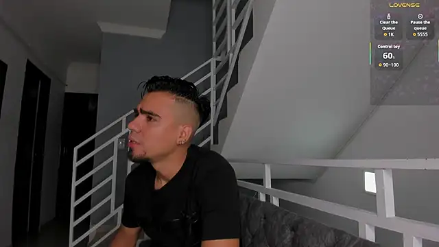 PittAndLunaa online show from November 2025 12:50:02 PM